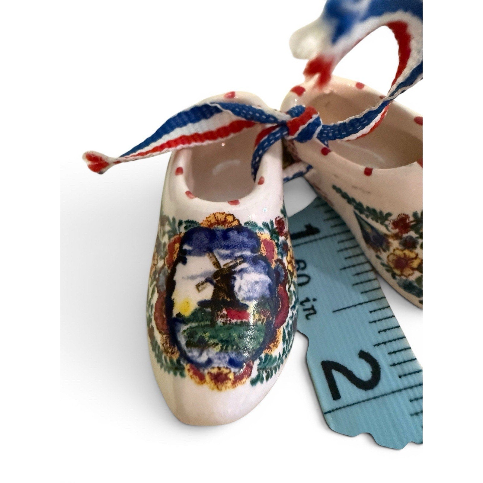 Holland Porcelain Miniature Delft Shoes Ornaments 1.75 X 1.75", Multi