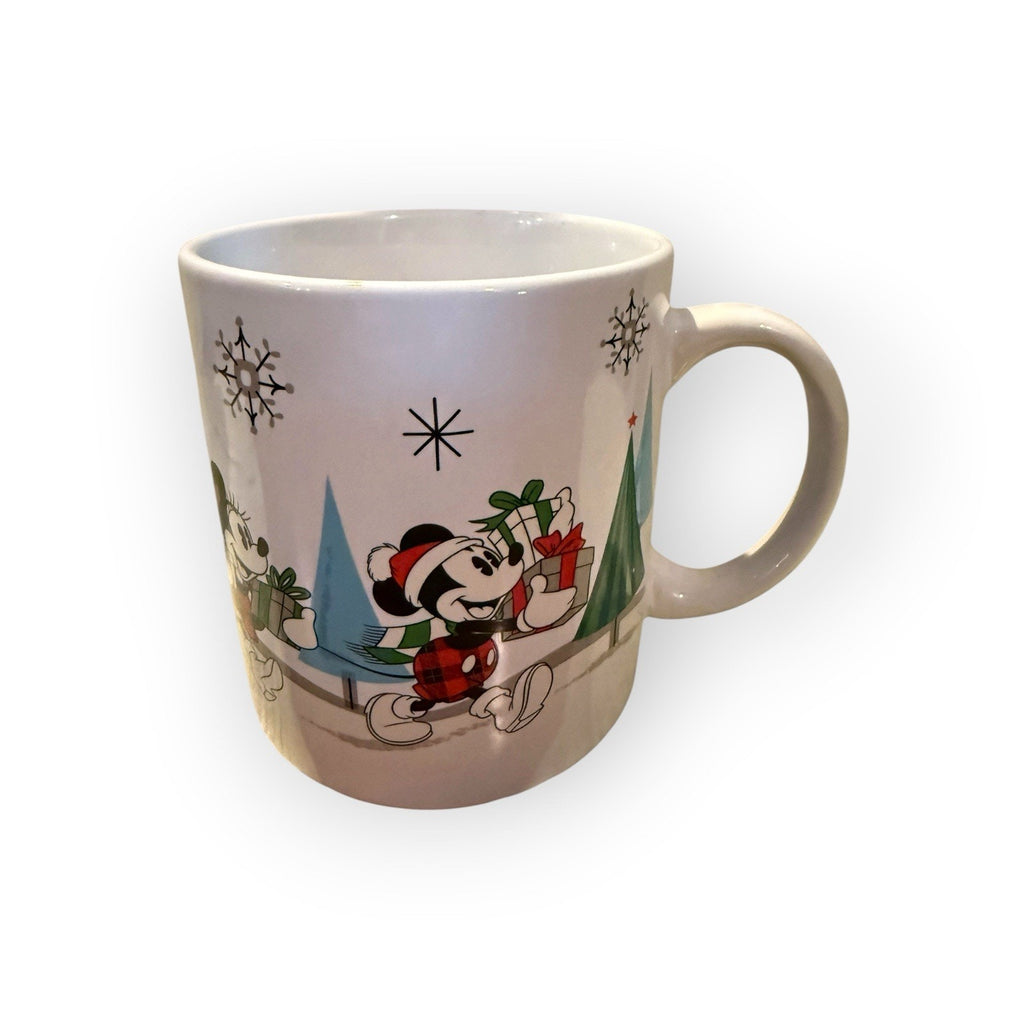 Disney Mickey & Friends Christmas 24oz Large Ceramic Coffee Mug Zrike Brands