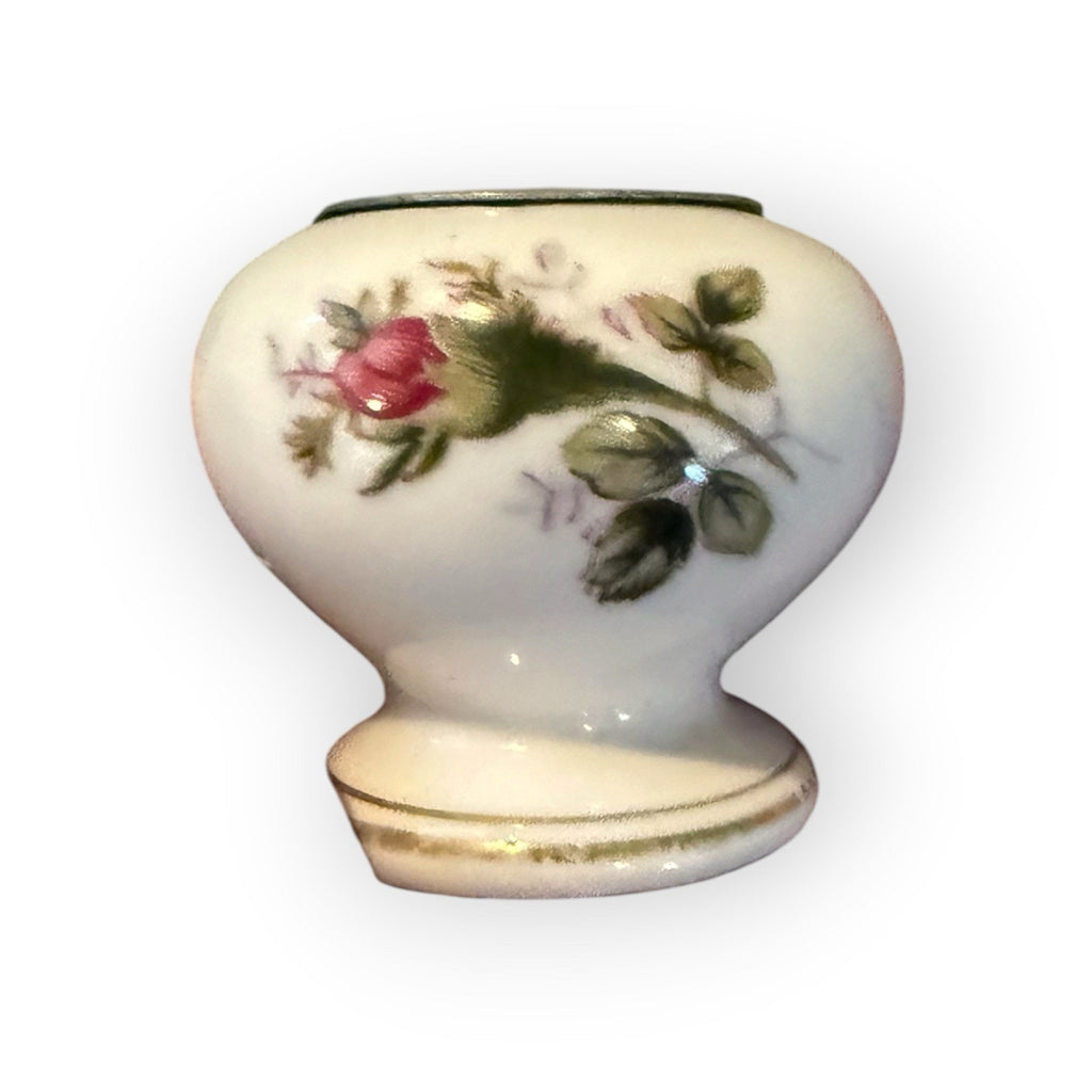 VINTAGE HAND PAINTED MOSS ROSE CIGARETTE LIGHTER HOLDER PAC JAPAN Stunning