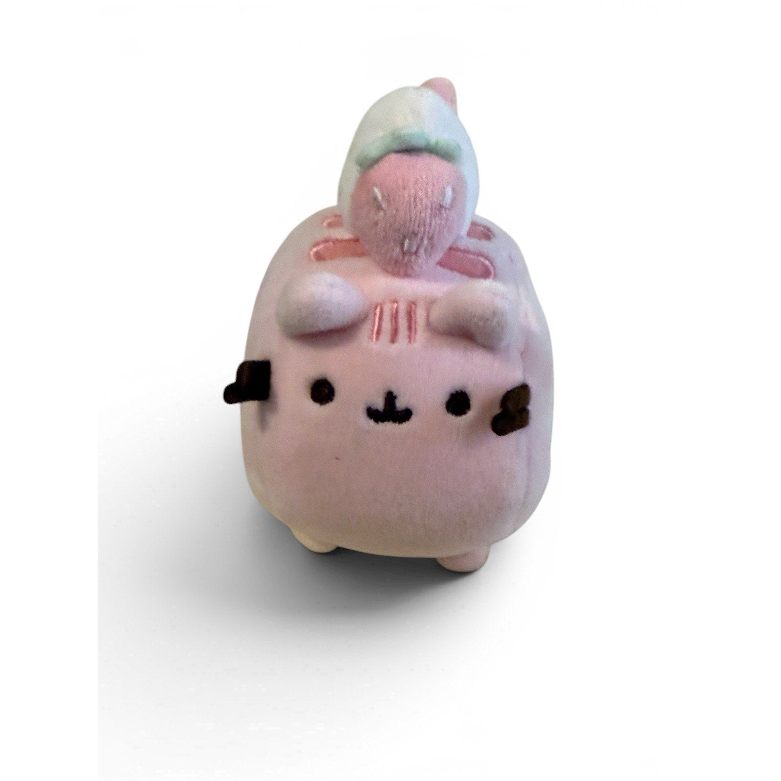 Pusheen Strawberry Roll Cake Mini Plush 2021 Sweets Dessert Gund 4" - RARE