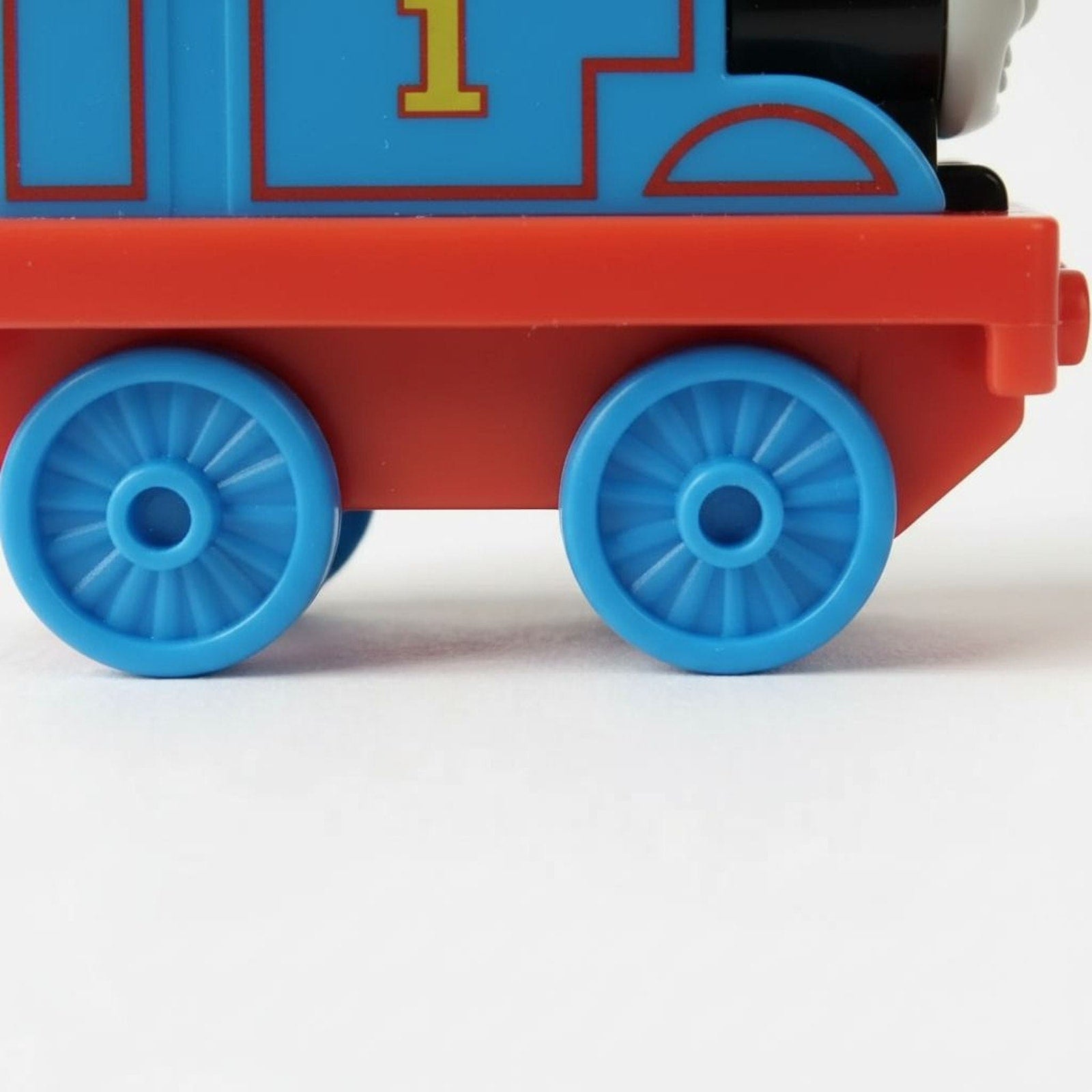 Thomas & Friends Train Set - Classic Toy Train Engines Pack with Miniature Locomotives