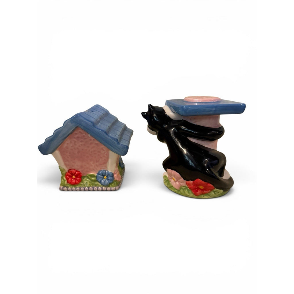 Loony Tunes Tweety Bird and Sylvester Bird House Salt and Pepper Shakers WB
