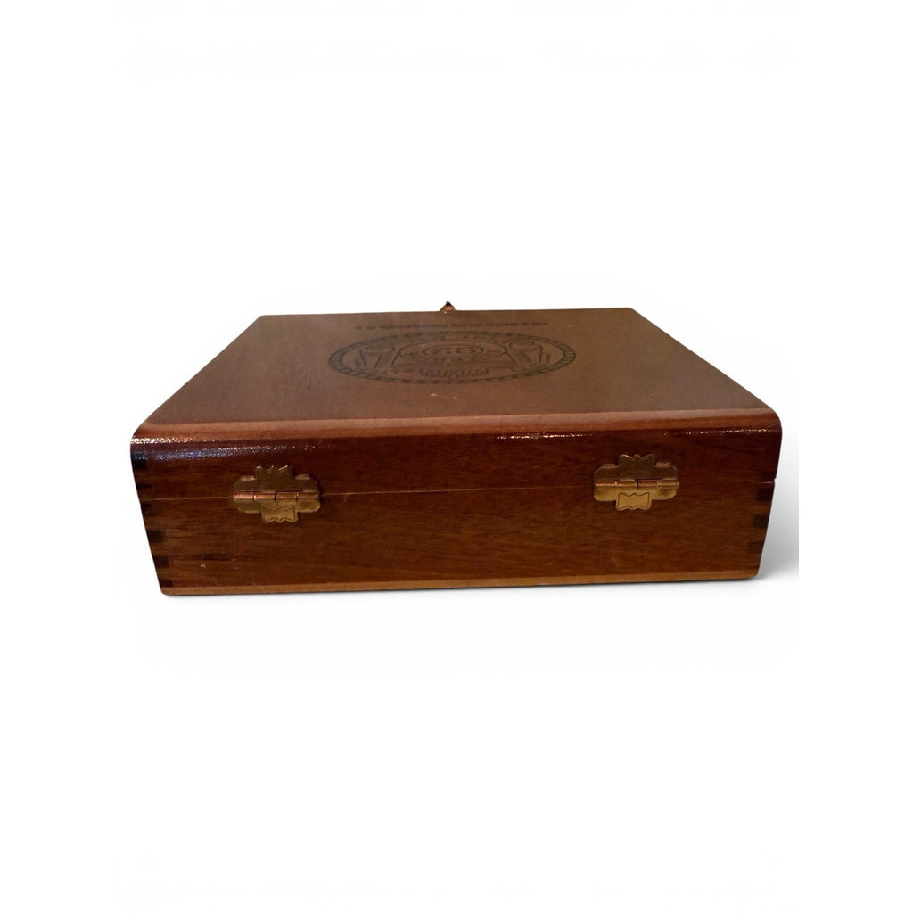 VTG Remedios Flor Fina Wood Cigar Box EMPTY